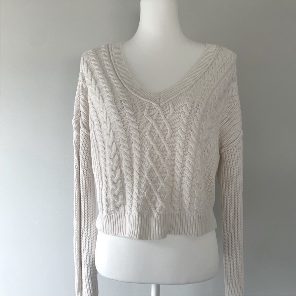 Aéropostale Cable Knit Cropped V-Neck Sweater